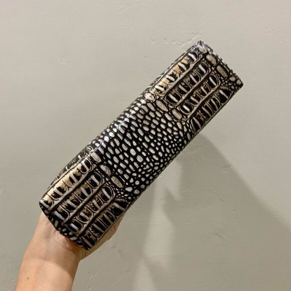 Genuine Leather Croc-Embossed Texture Push-lock Clutch/Shoulder Bag/Crossbody - Picture 14 of 16